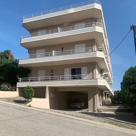 Αβαντιάς Abantias Aparthotel Lutrá Edipszú Kültér fotó