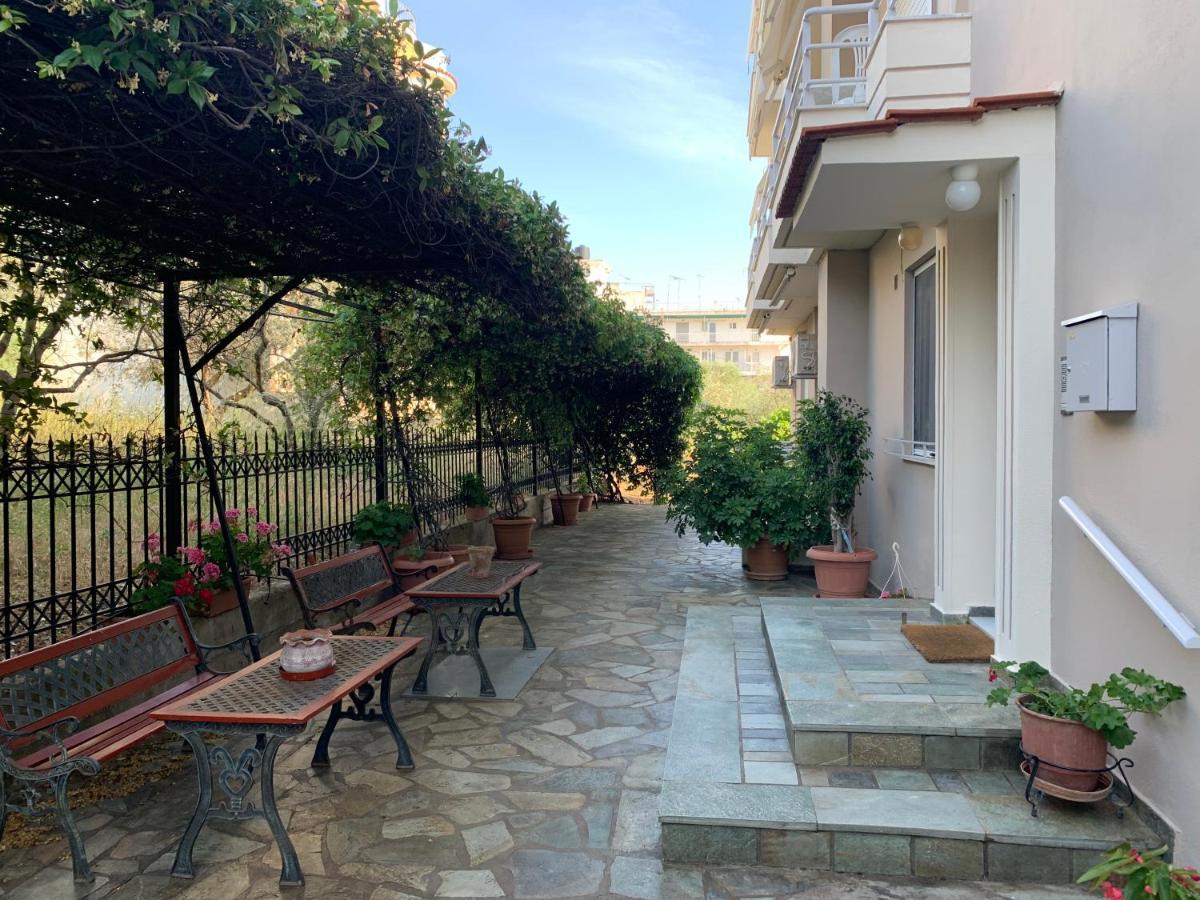 Αβαντιάς Abantias Aparthotel Lutrá Edipszú Kültér fotó