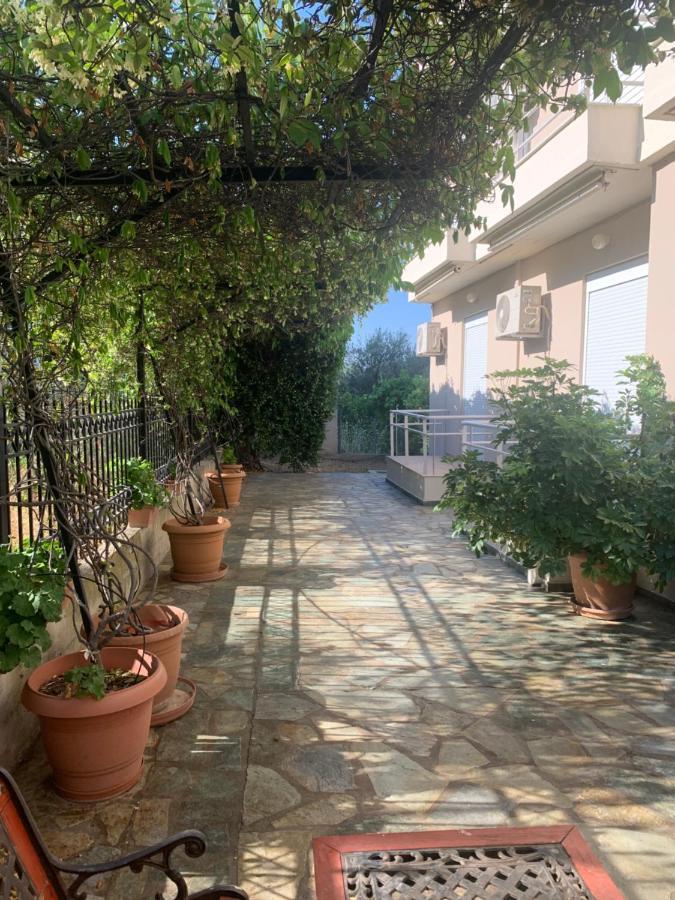 Αβαντιάς Abantias Aparthotel Lutrá Edipszú Kültér fotó
