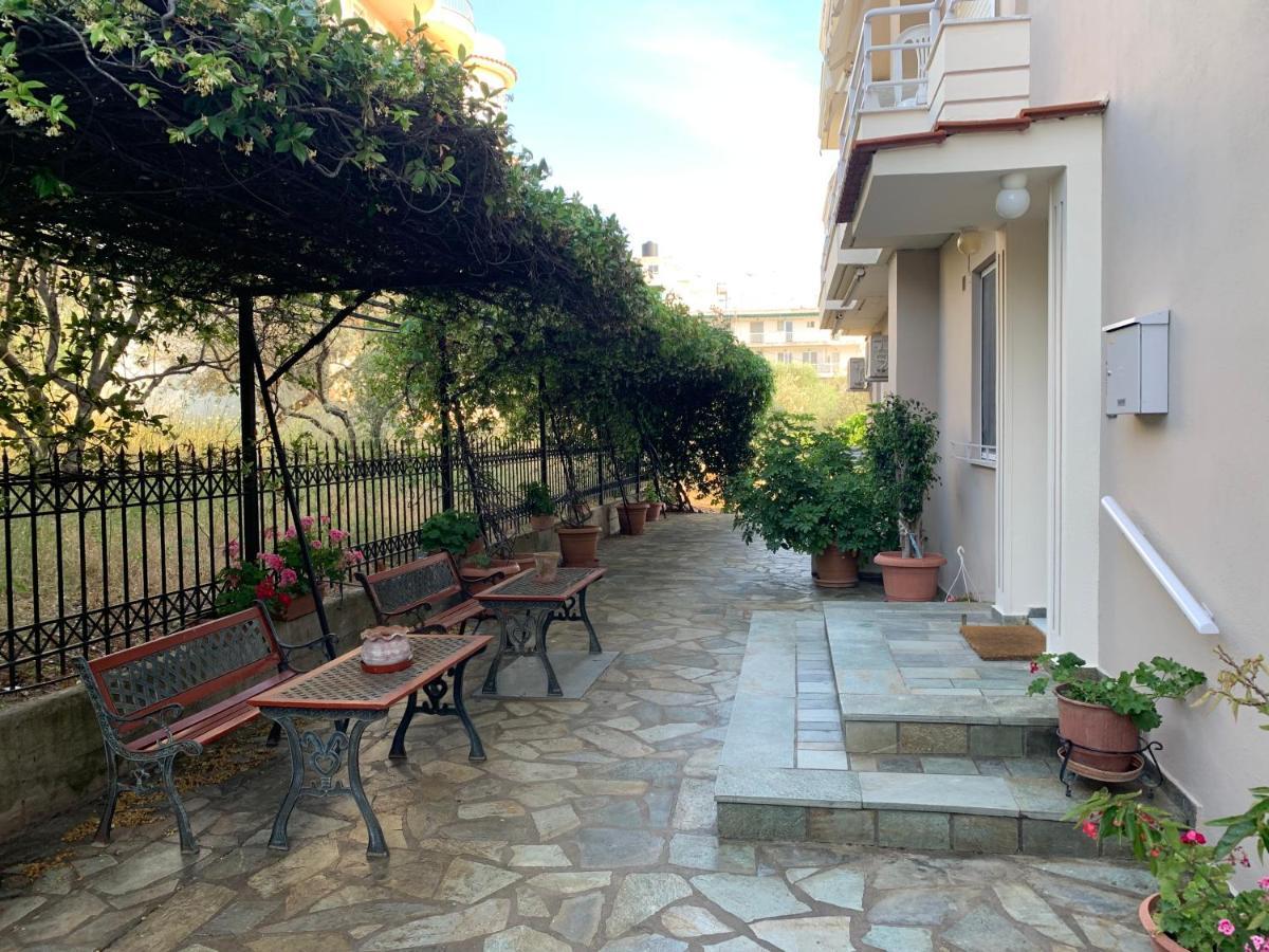 Αβαντιάς Abantias Aparthotel Lutrá Edipszú Kültér fotó